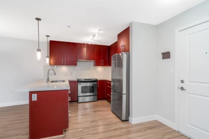 Entry Foyer Photo of 220 15735 Croydon Drive, Surrey, BC