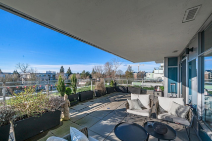 Backyard Photo of 401 5033 Cambie Street, Vancouver, BC