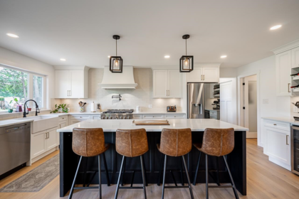 24780 40 Avenue, Langley, BC, Salmon River — 5 bed single family residence for sale