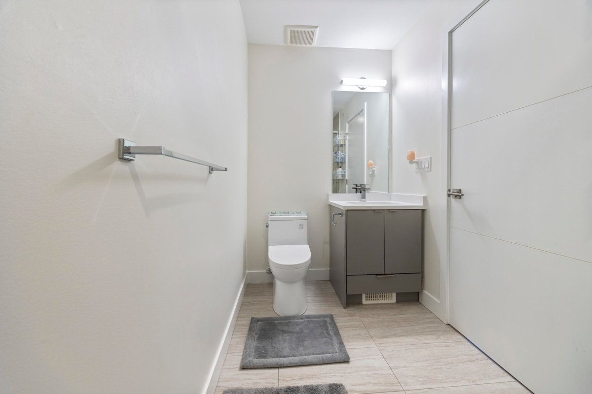 Swimming Pool Photo of 6 19628 55a Avenue, Langley, BC