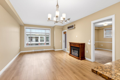 526 8157 207 Street, Langley, BC, Langley — Apartment/Condo for sale