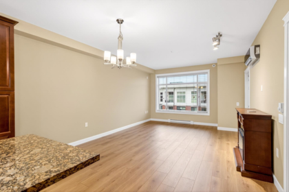 526 8157 207 Street, Langley, BC, Langley — Apartment/Condo for sale