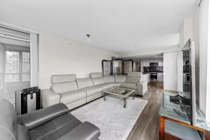 1001 3096 Windsor Gate, Coquitlam, BC