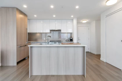 Kitchen Island Photo of 2003 618 Carnarvon Street, New Westminster, BC