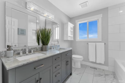 Primary Bathroom Photo of 34860 Gleneagles Place, Abbotsford, BC