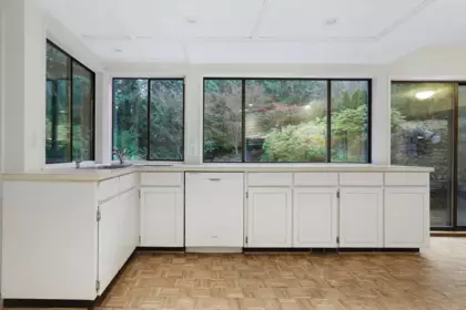 976 Prospect Avenue, North Vancouver, BC
