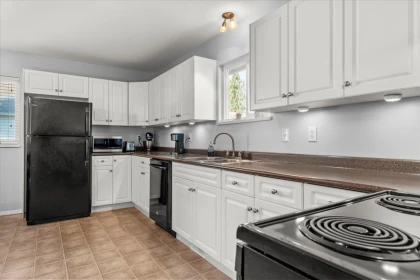 Dining Area Photo of 46329 Strathcona Road, Chilliwack, BC