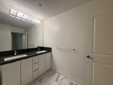 302 15137 33 Avenue, Surrey, BC