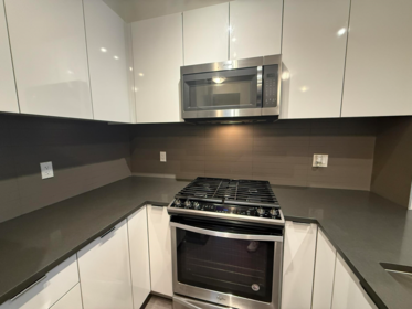 302 15137 33 Avenue, Surrey, BC