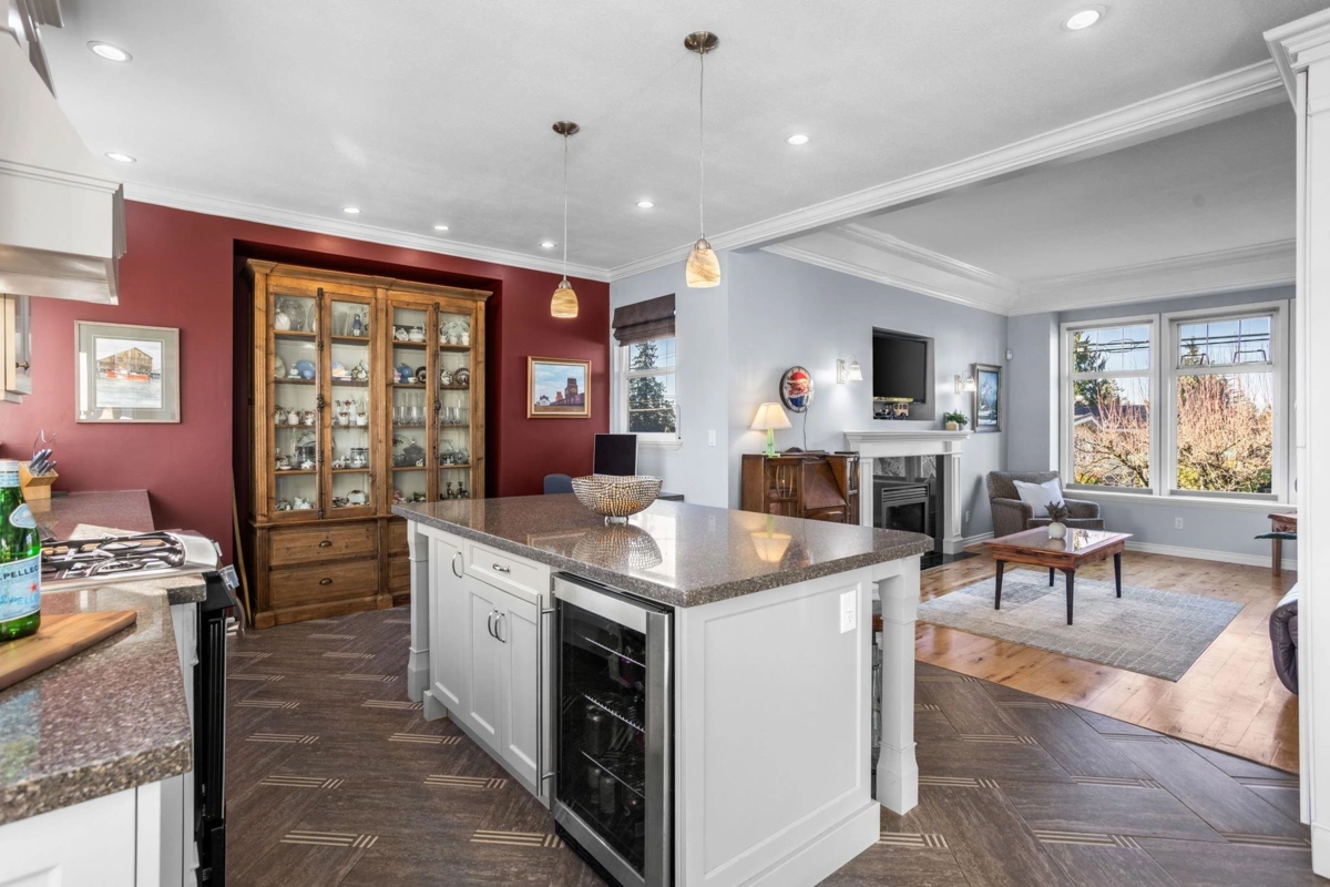 Breakfast Nook Photo of 407 Delmont Street, Coquitlam, BC