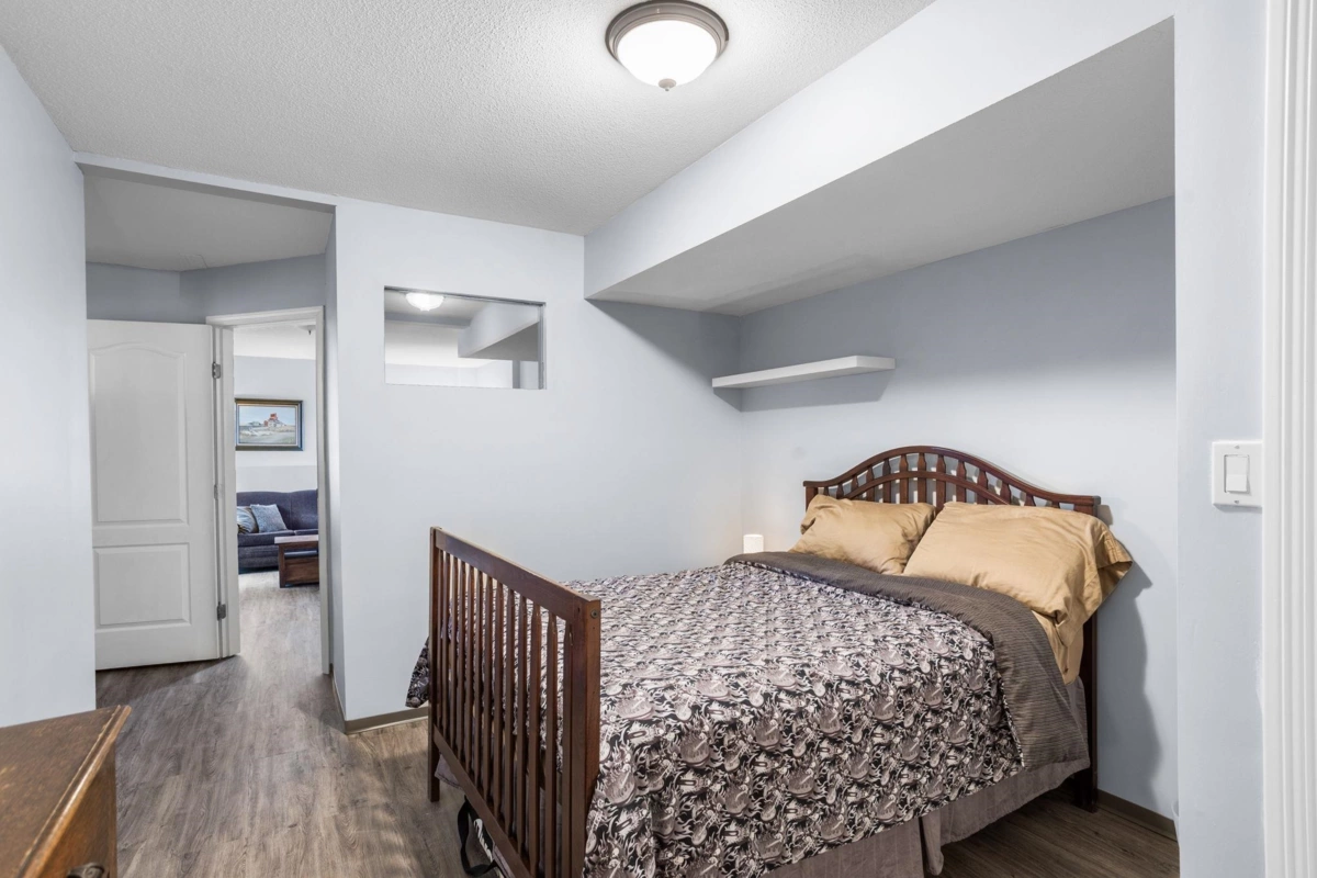 Garden / Landscaping Photo of 407 Delmont Street, Coquitlam, BC