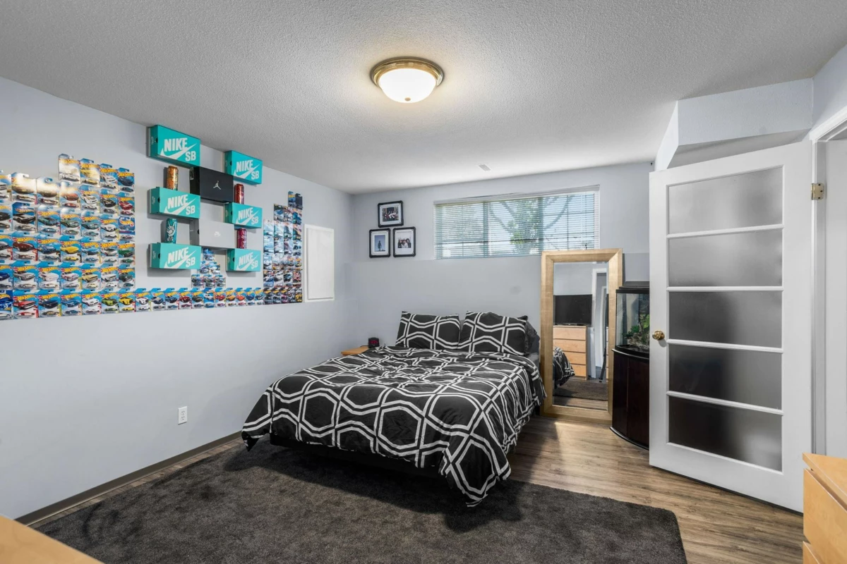 Hot Tub / Spa Photo of 407 Delmont Street, Coquitlam, BC