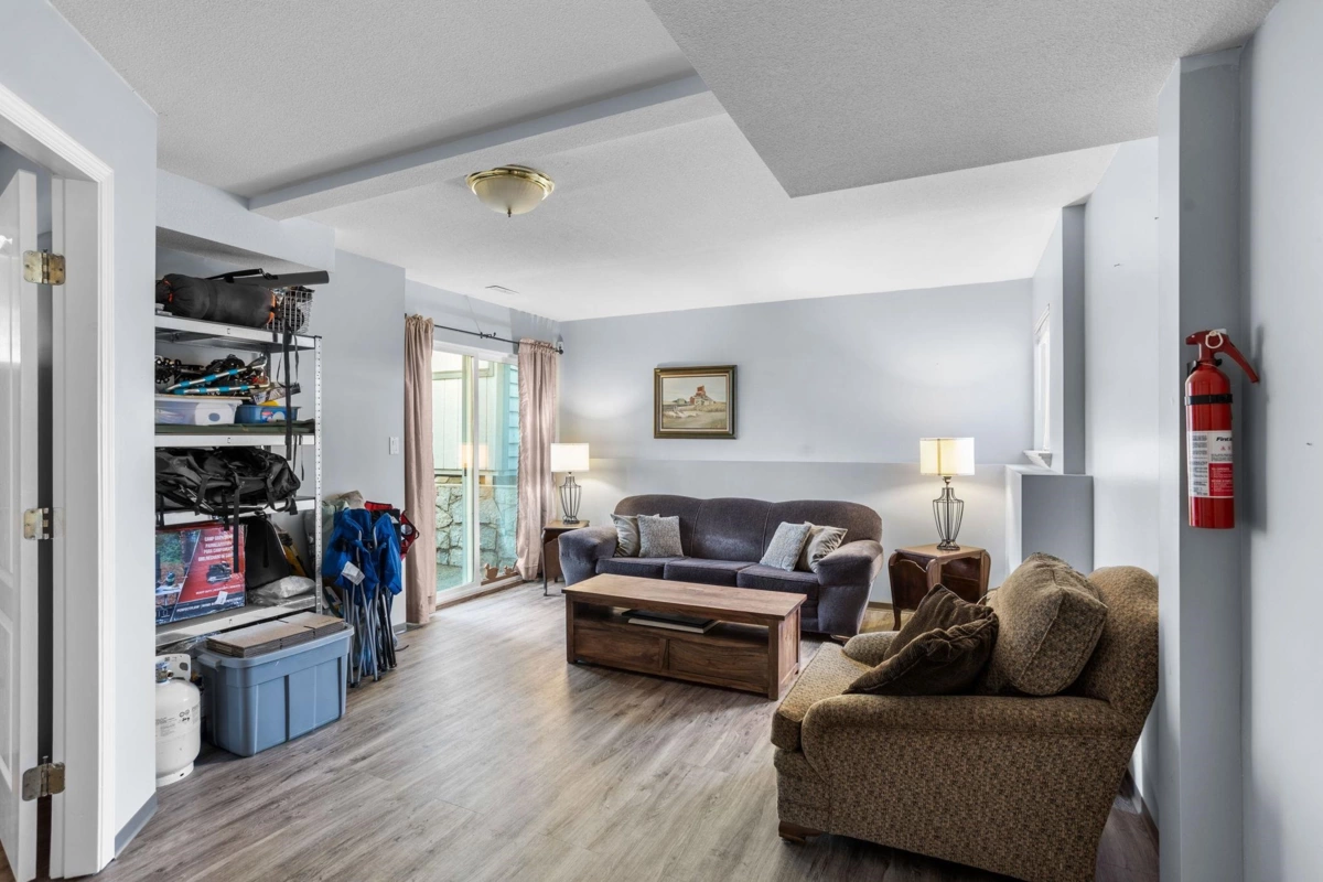 Swimming Pool Photo of 407 Delmont Street, Coquitlam, BC