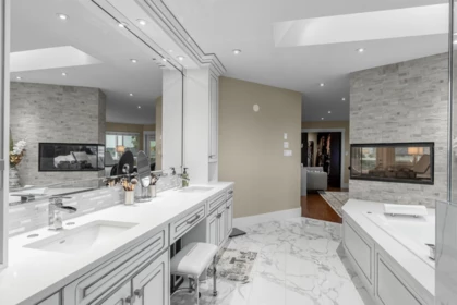 Entry Foyer Photo of 816 Citadel Drive, Port Coquitlam, BC