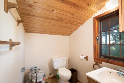 Hot Tub / Spa Photo of 1684 Whitesails Drive, Bowen Island, BC