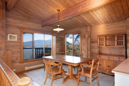 Loft / Bonus Room Photo of 1684 Whitesails Drive, Bowen Island, BC