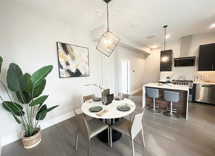 Kitchen Island Photo of 9 9500 Garden City Road, Richmond, BC
