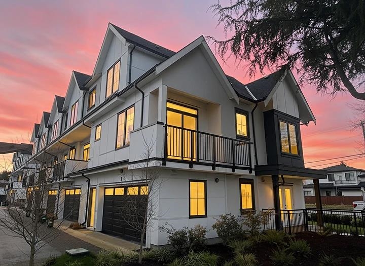 Living Room Photo of 9 9500 Garden City Road, Richmond, BC