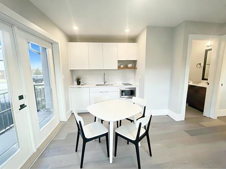 Powder Room Photo of 9 9500 Garden City Road, Richmond, BC