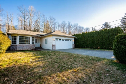 275 7th Avenue, Hope, BC, Hope — Single Family Residence for sale