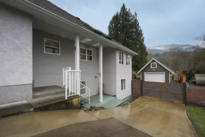 9921 Parkwood Drive, Rosedale, BC, Rosedale — Single Family Residence for sale