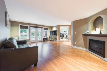 Hallway Photo of 9921 Parkwood Drive, Rosedale, BC