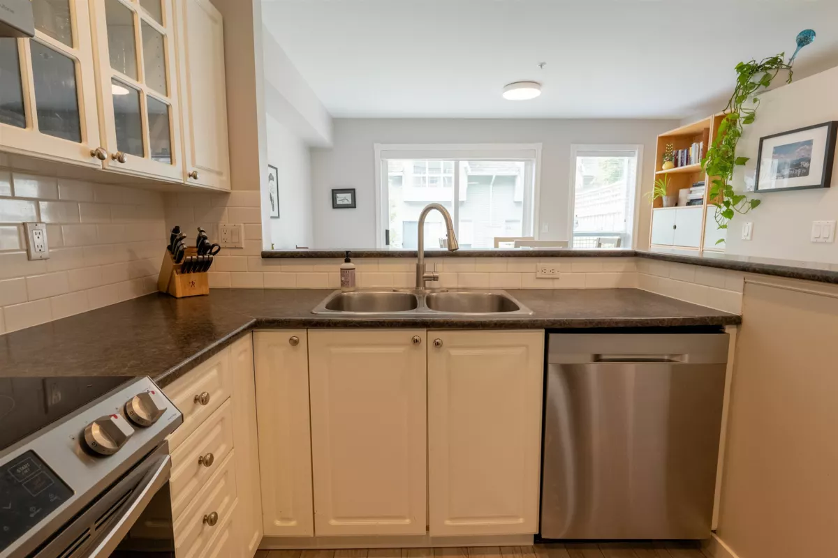 Kitchen Island Photo of 63 8844 208 Street, Langley, BC