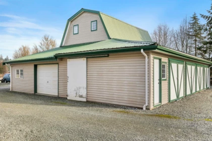 Hot Tub / Spa Photo of 22285 64 Avenue, Langley, BC
