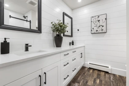 Laundry Room Photo of 22285 64 Avenue, Langley, BC