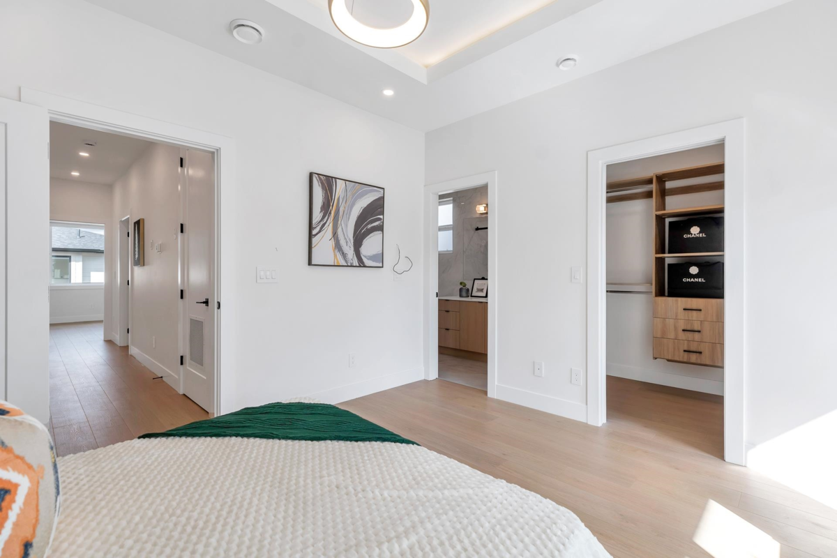 Hallway Photo of 4 7750 Mayfield Street, Burnaby, BC