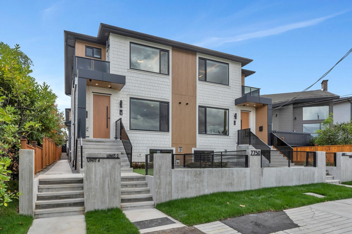 Kitchen Photo of 4 7750 Mayfield Street, Burnaby, BC