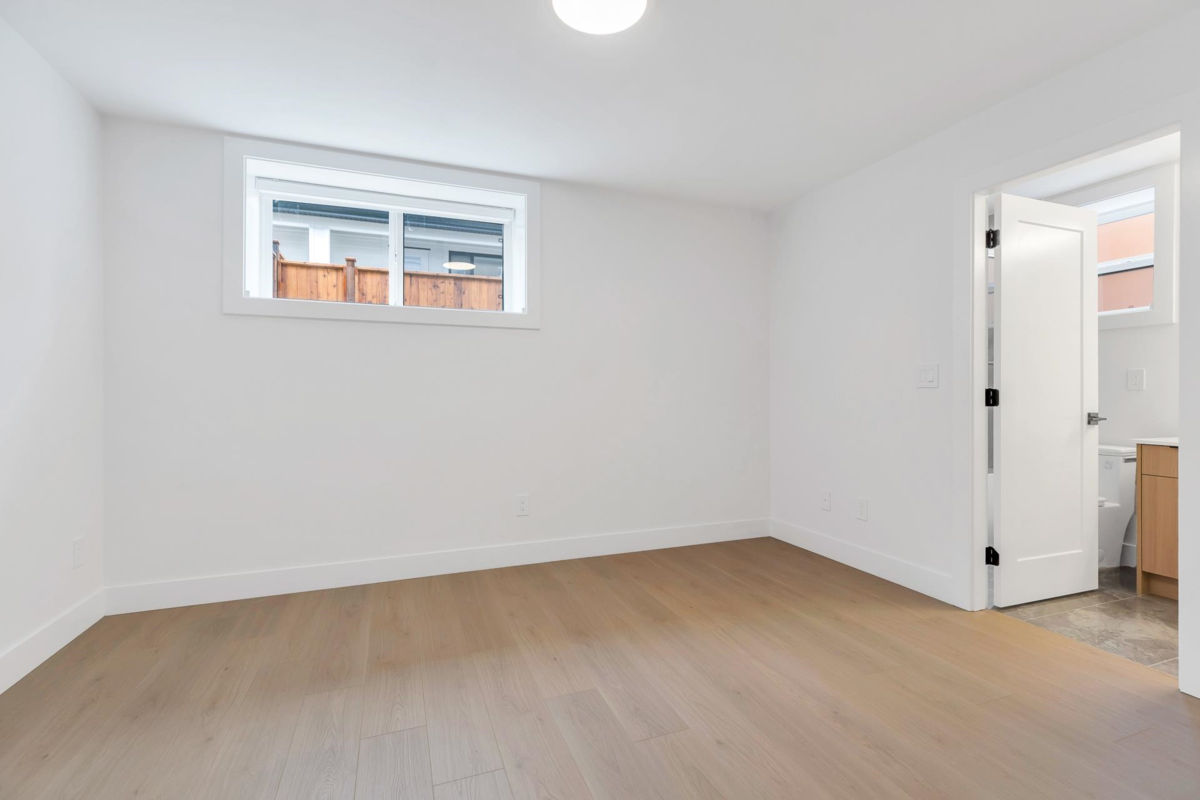 Swimming Pool Photo of 4 7750 Mayfield Street, Burnaby, BC