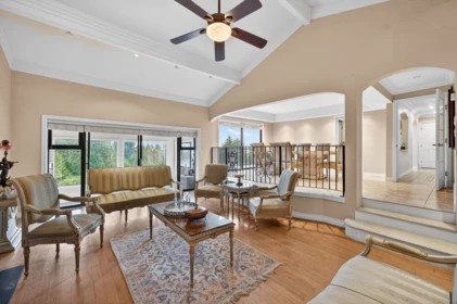 1375 Burnside Road, West Vancouver, BC