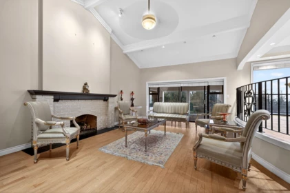 1375 Burnside Road, West Vancouver, BC