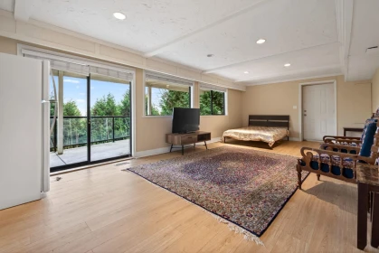 Outdoor Patio Photo of 1375 Burnside Road, West Vancouver, BC