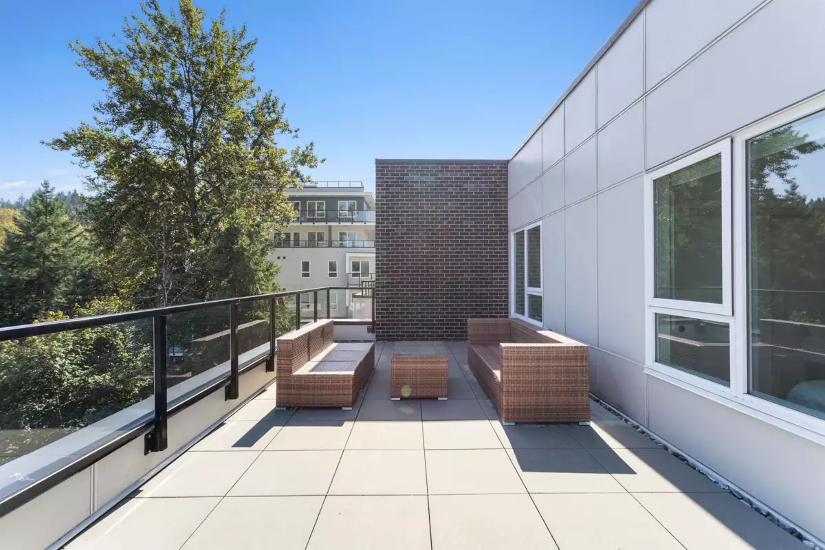 Front Yard Photo of 604 2002 St. George Street, Port Moody, BC