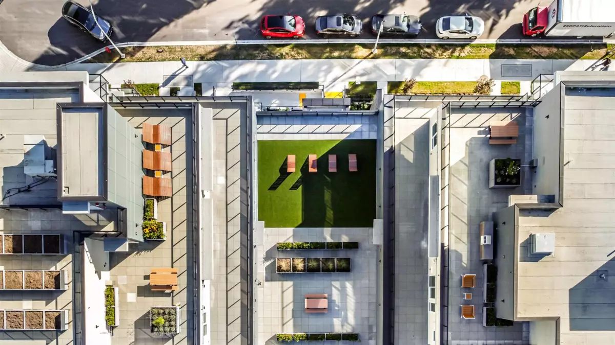 Garden / Landscaping Photo of 604 2002 St. George Street, Port Moody, BC