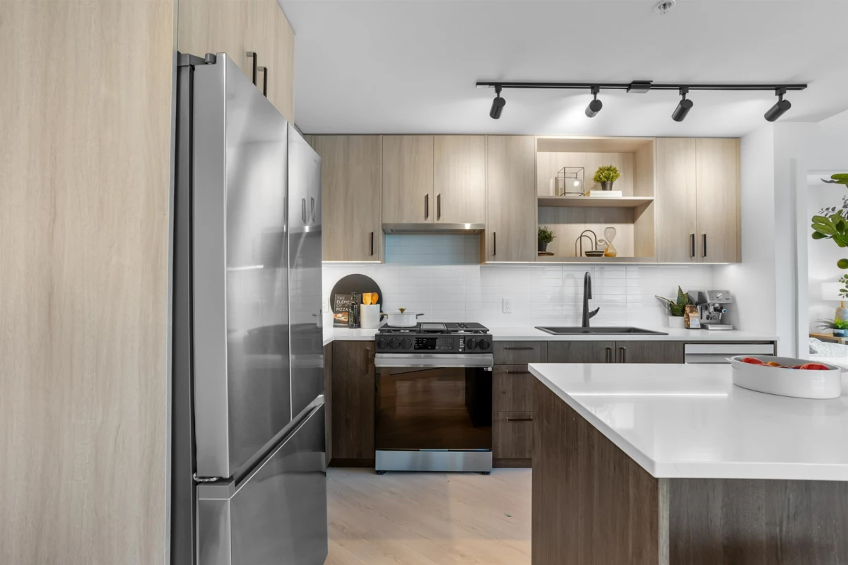 Walk-In Closet Photo of 604 2002 St. George Street, Port Moody, BC