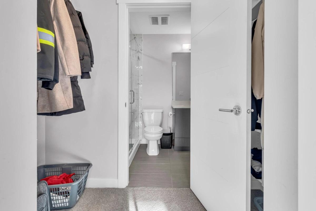 Basement Recreation Room Photo of 223 32690 14 Avenue, Mission, BC