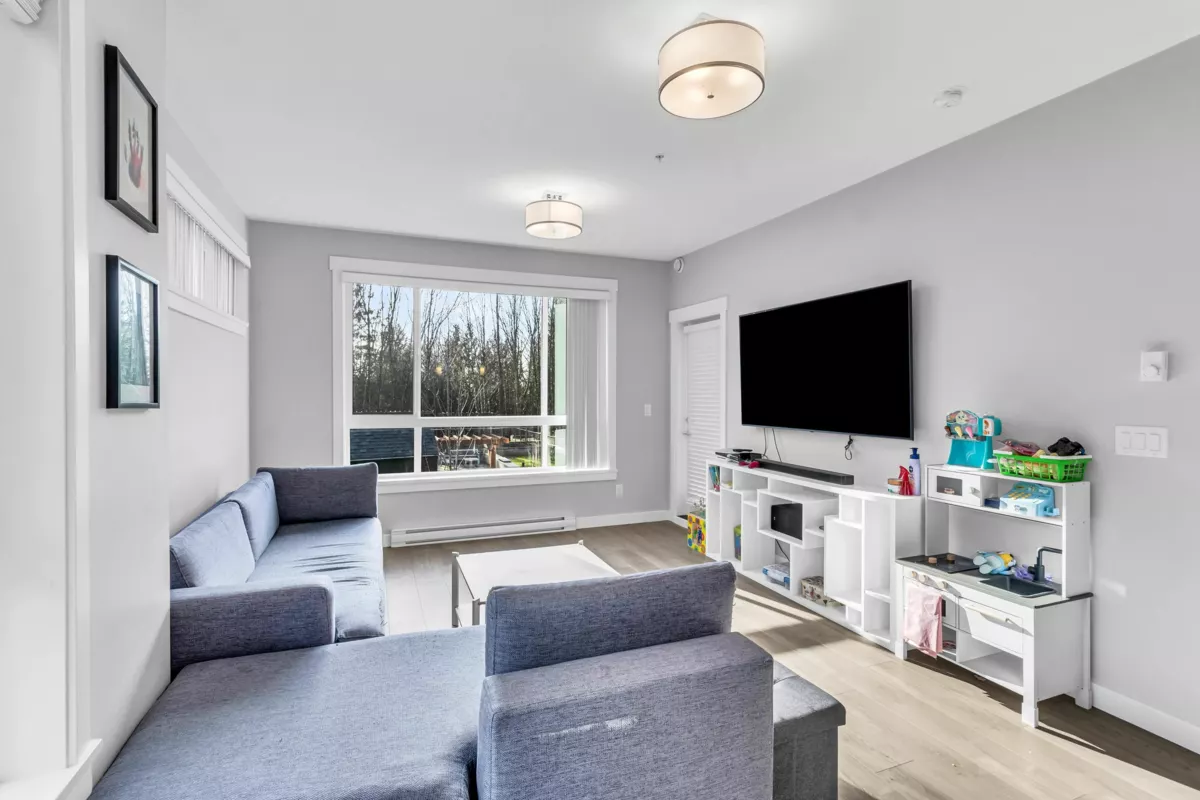 Breakfast Nook Photo of 223 32690 14 Avenue, Mission, BC