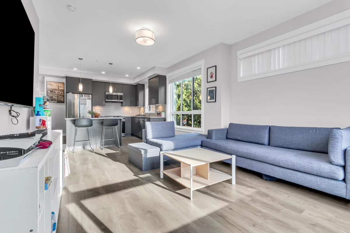 Dining Area Photo of 223 32690 14 Avenue, Mission, BC