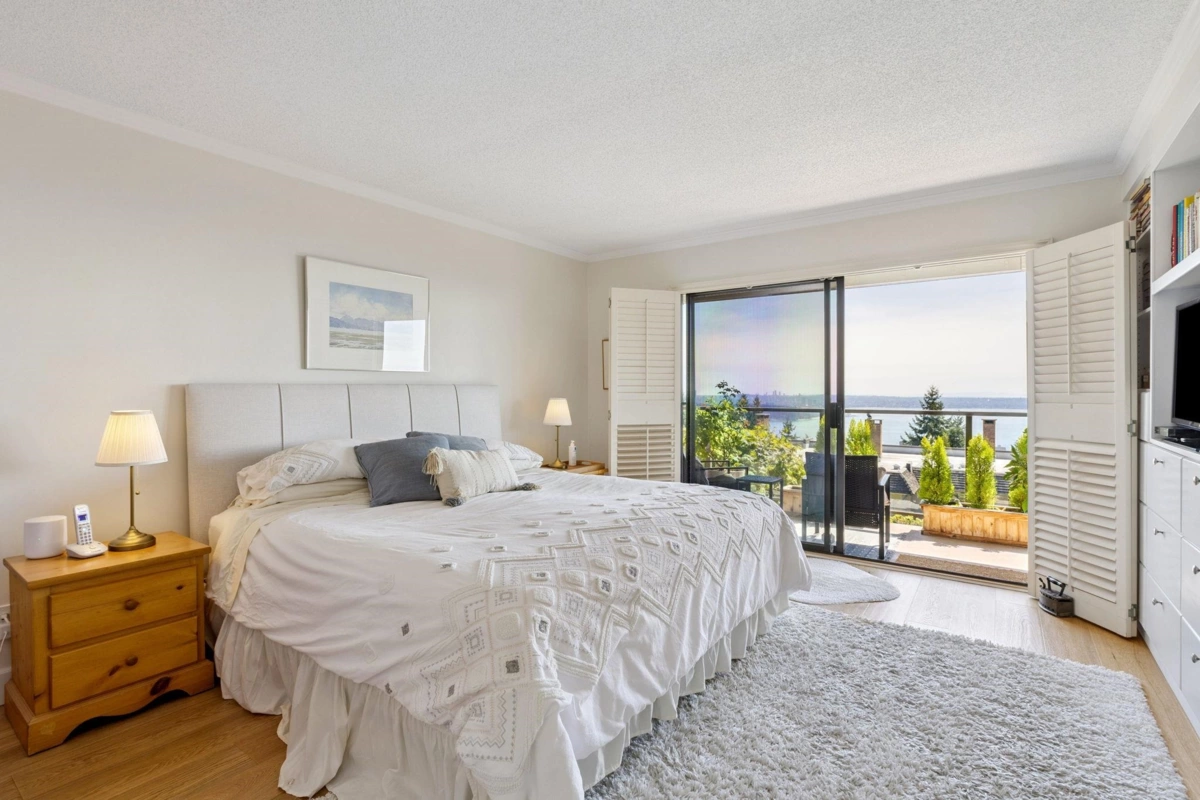 Hallway Photo of 24 2214 Folkestone Way, West Vancouver, BC