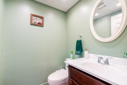 Guest Bathroom Photo of 5 20625 118 Avenue, Maple Ridge, BC
