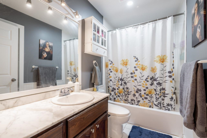 Hallway Photo of 5 20625 118 Avenue, Maple Ridge, BC