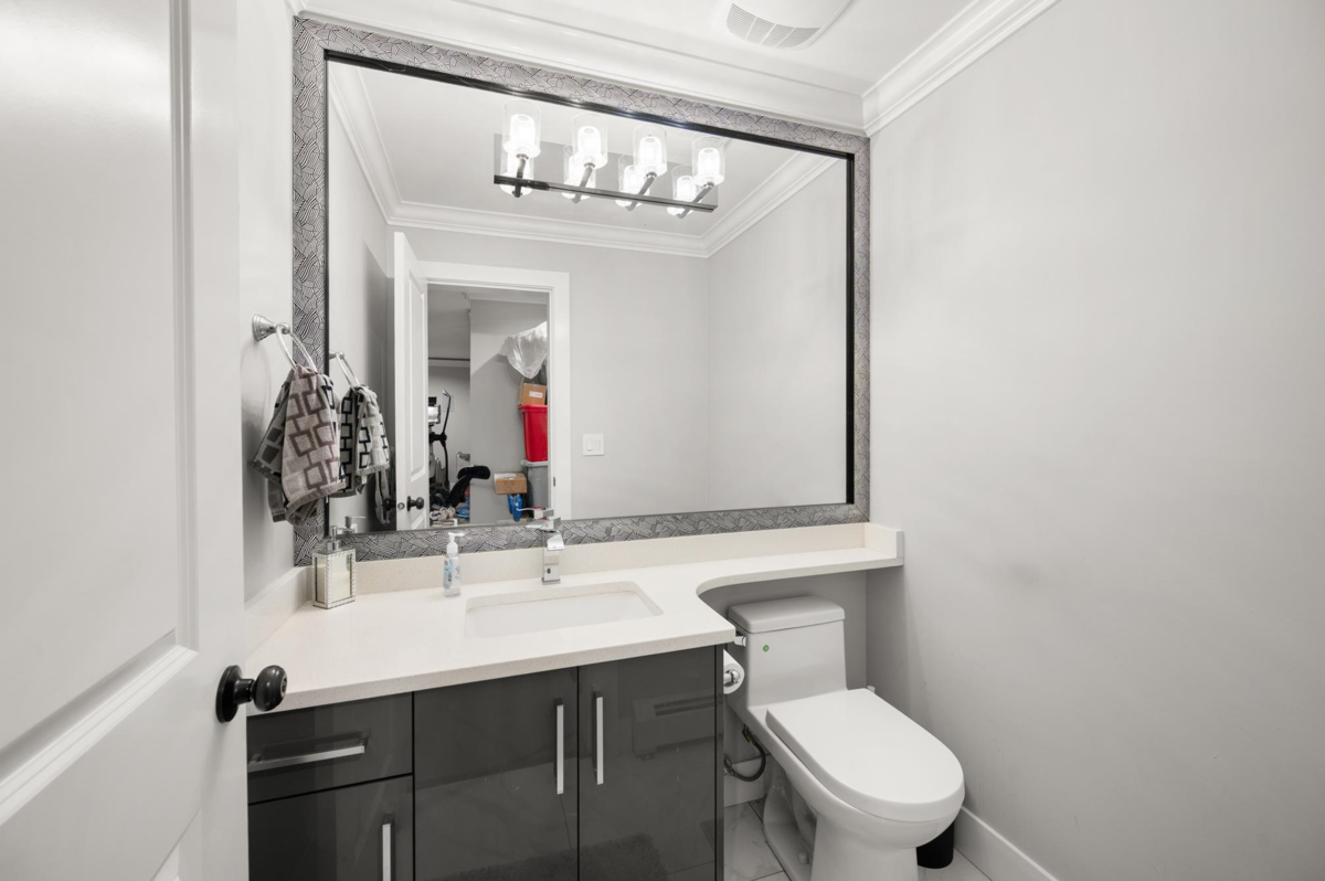 Garden / Landscaping Photo of 11060 129 Street, Surrey, BC