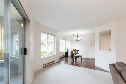 Breakfast Nook Photo of 104 1378 Fir Street, White Rock, BC