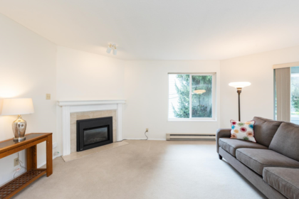 104 1378 Fir Street, White Rock, BC, White rock — Apartment/Condo for sale