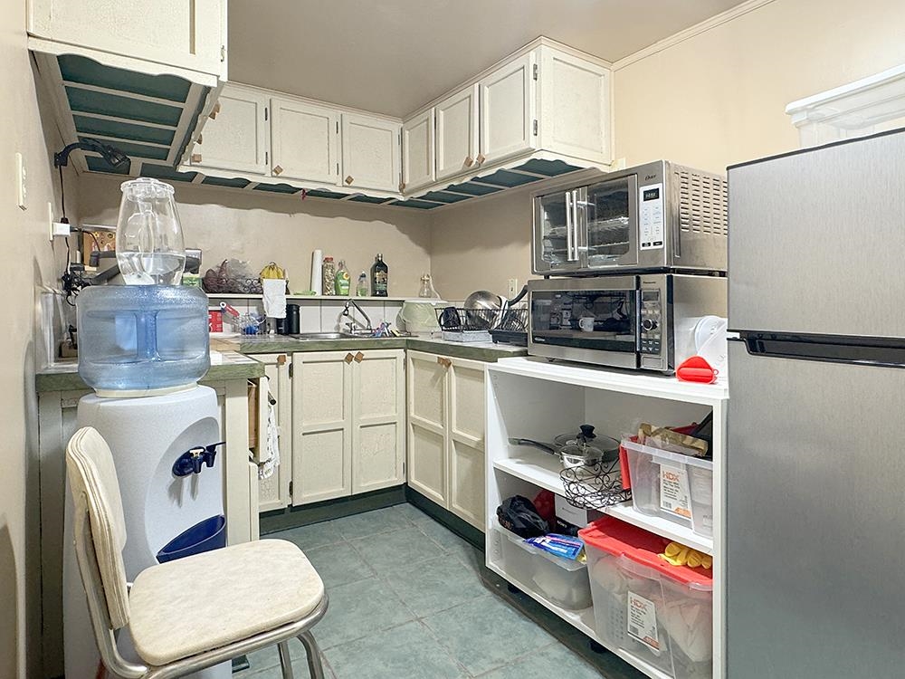 Hot Tub / Spa Photo of 8140 Lucas Road, Richmond, BC