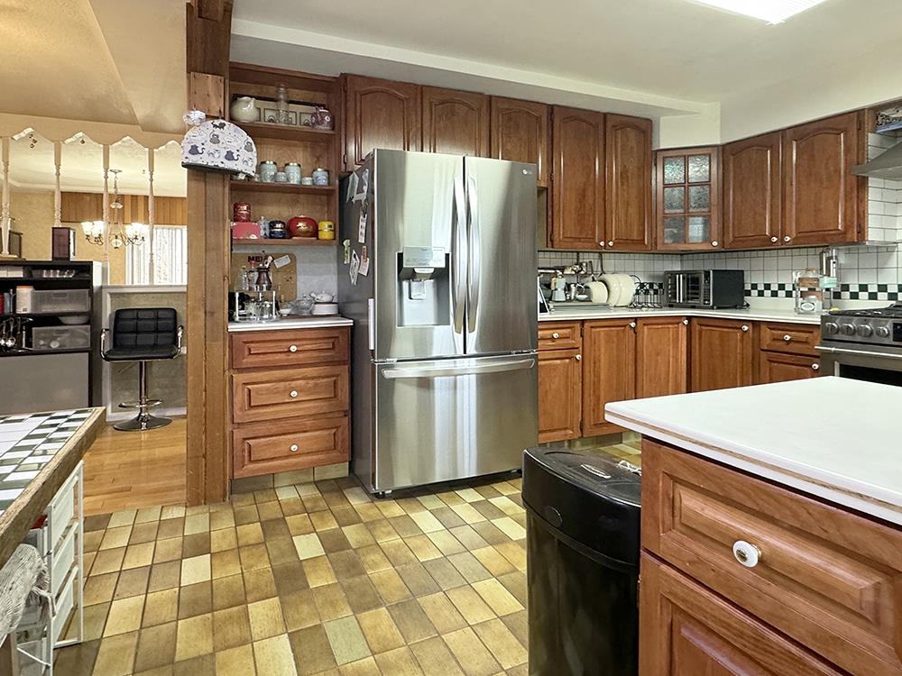 Kitchen Island Photo of 8140 Lucas Road, Richmond, BC