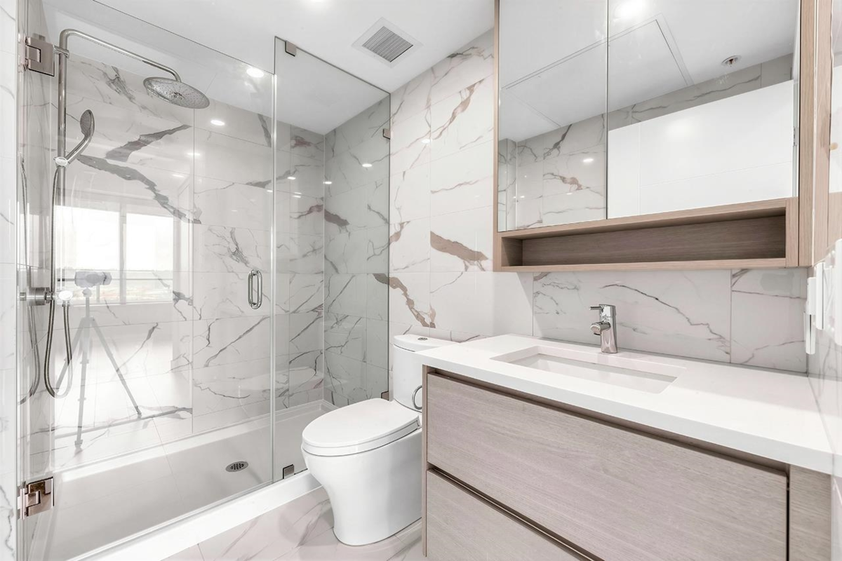 Entry Foyer Photo of 1609 823 Carnarvon Street, New Westminster, BC